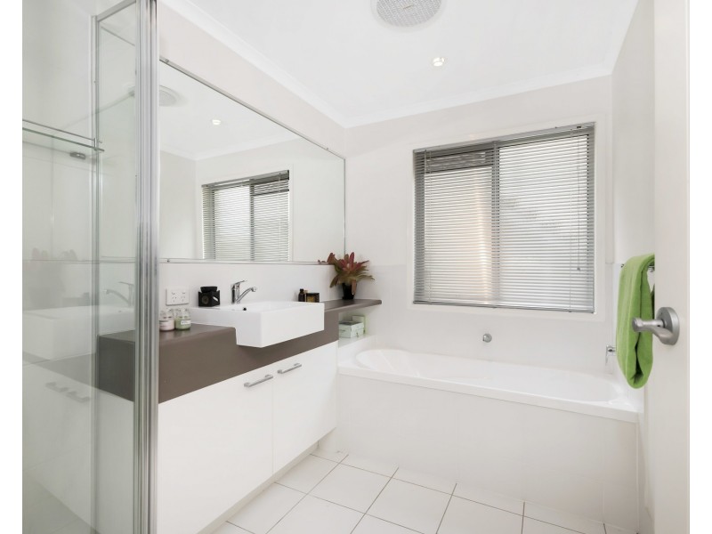 House 2/35 Tullylease Place, Chermside West QLD 4032