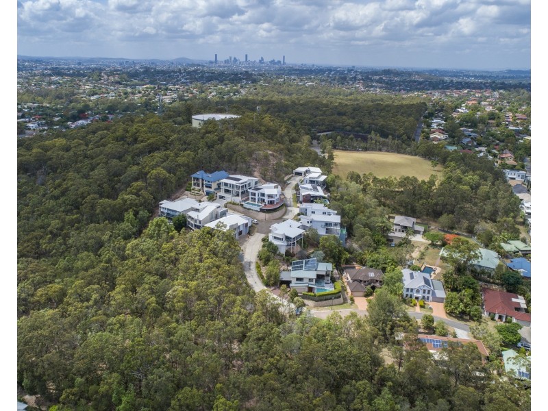 House 2/35 Tullylease Place, Chermside West QLD 4032