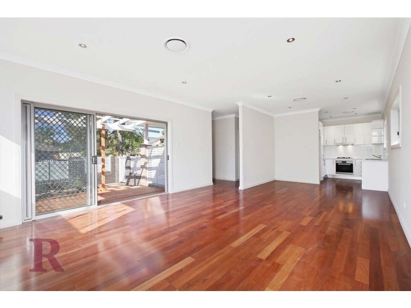 39 Chamberlain Avenue, Caringbah NSW 2229