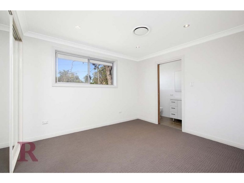 39 Chamberlain Avenue, Caringbah NSW 2229