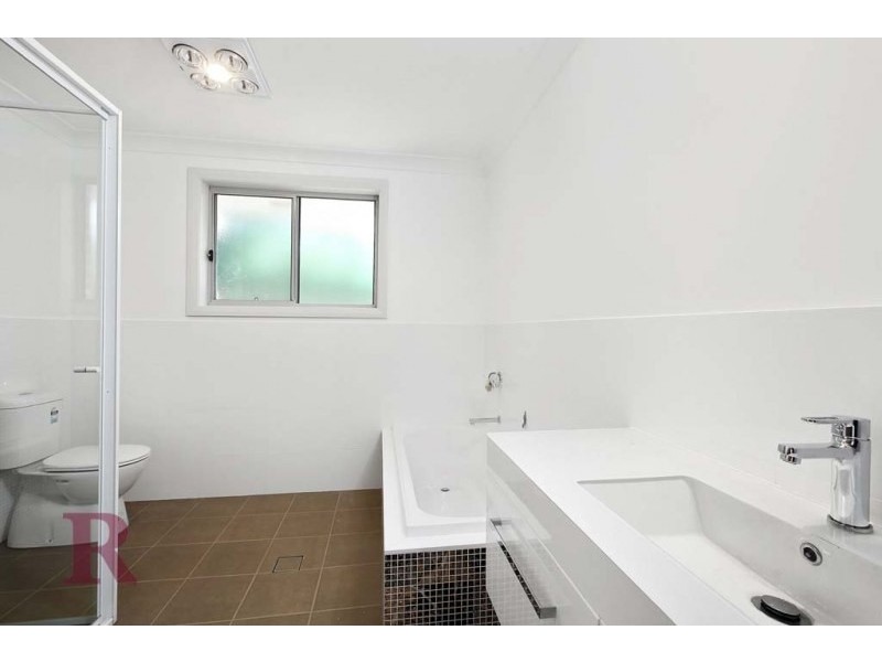 39 Chamberlain Avenue, Caringbah NSW 2229