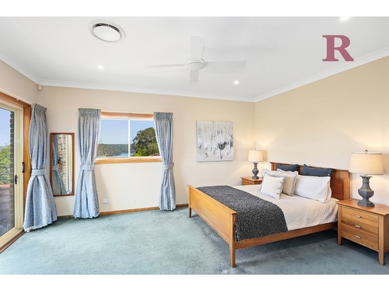 125-127 Bunarba Road, Gymea Bay NSW 2227