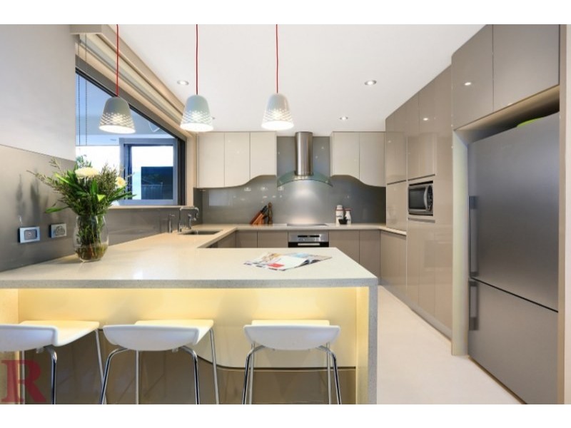 6 Whites Avenue, Caringbah South NSW 2229