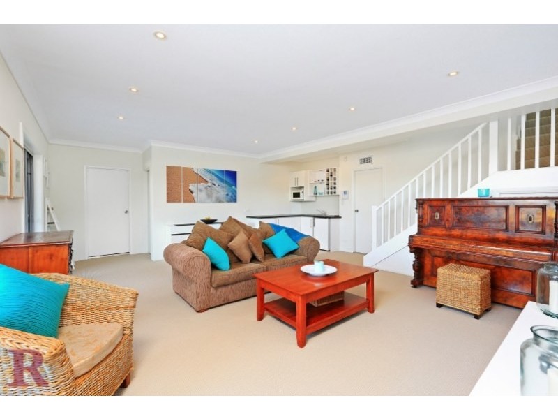 42 Fernleigh Road, Caringbah South NSW 2229