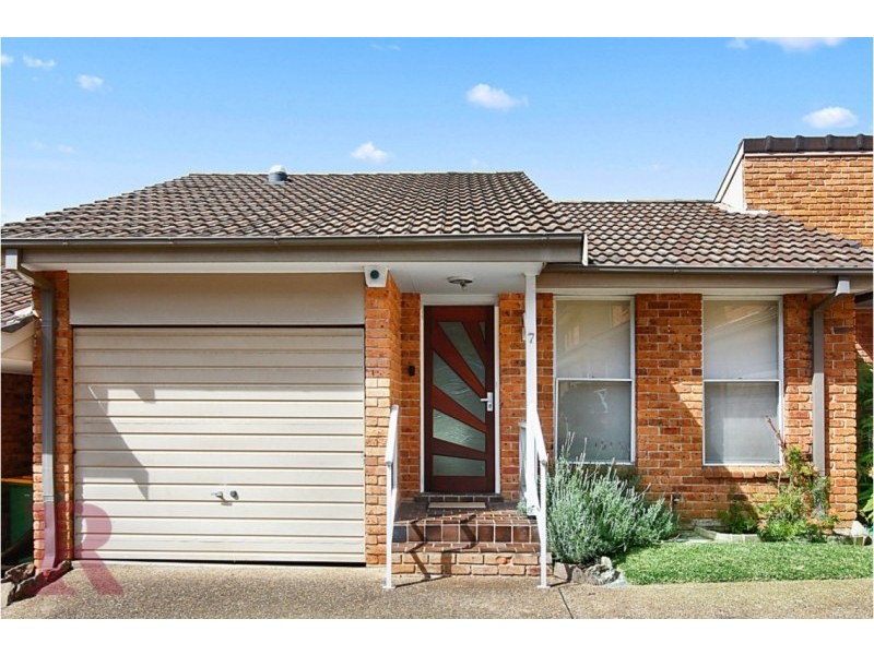 7/8 Jacaranda Road, Caringbah NSW 2229