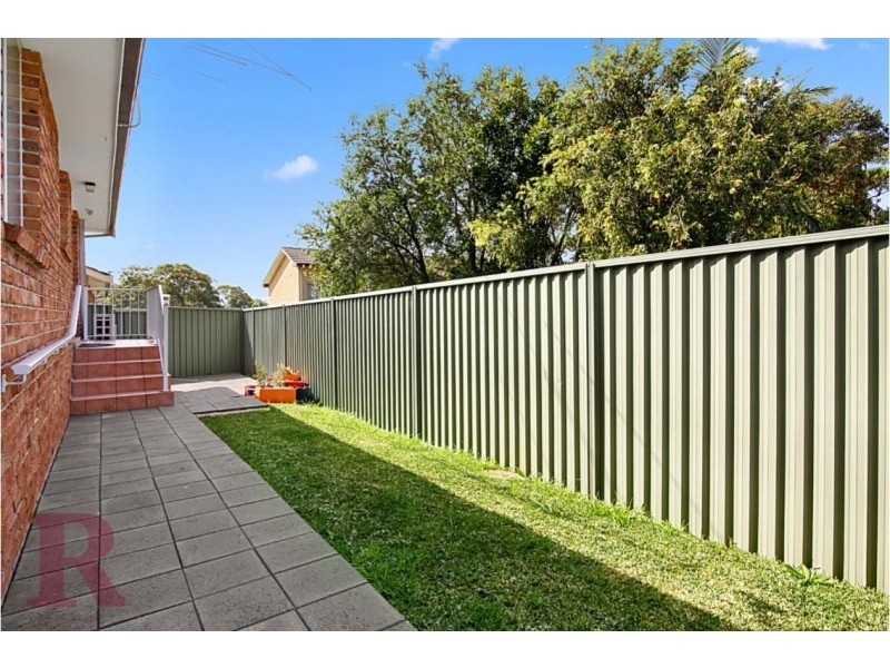 7/8 Jacaranda Road, Caringbah NSW 2229
