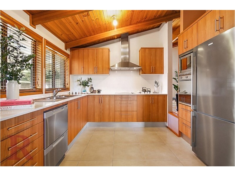 11 Noble Close, Menai NSW 2234