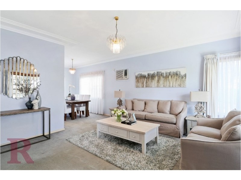 10 Booyong Avenue, Caringbah NSW 2229