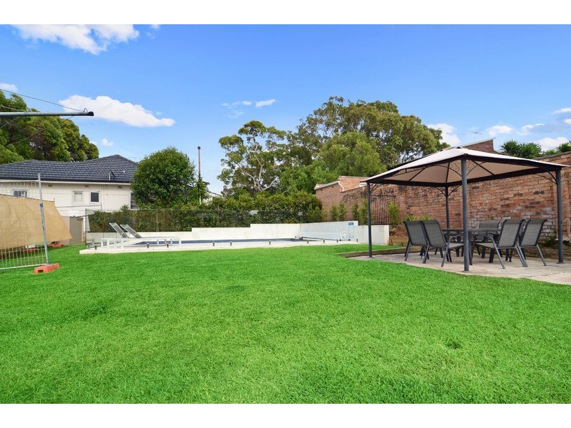 19 Ocean View Street, Woolooware NSW 2230