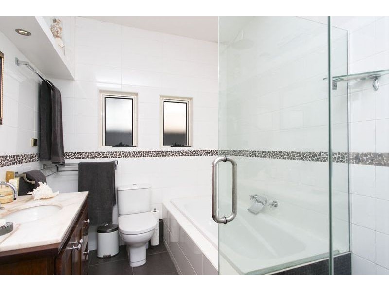 118 Linden Street, Sutherland NSW 2232