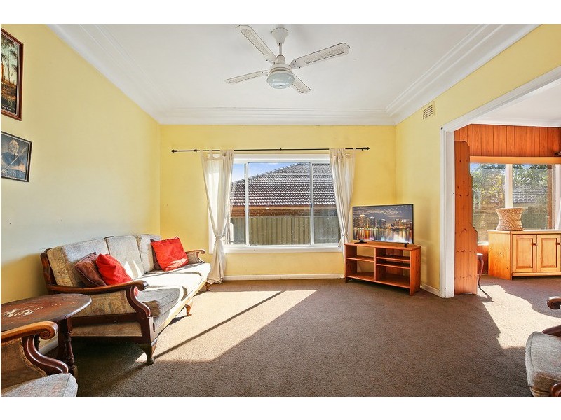 6 Irrubel Road, Caringbah NSW 2229