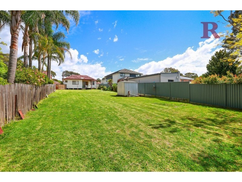 152 Kareena Road, Miranda NSW 2228