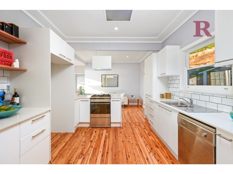 32 Immarna Avenue, Lilli Pilli NSW 2229