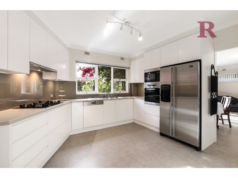 27 Robin Place, Caringbah NSW 2229