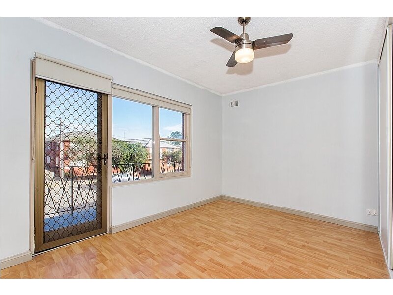 2/14 Denman Avenue, Wiley Park NSW 2195