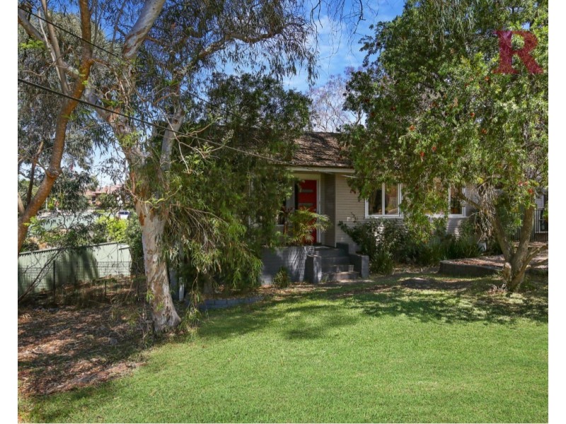 2 Loretta Avenue, Como NSW 2226