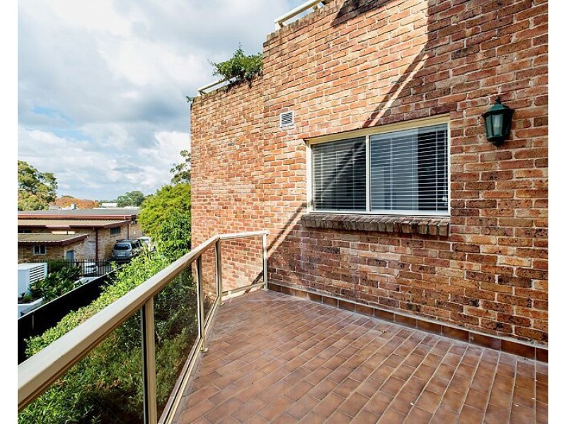 17/10 Warburton Street, Gymea NSW 2227