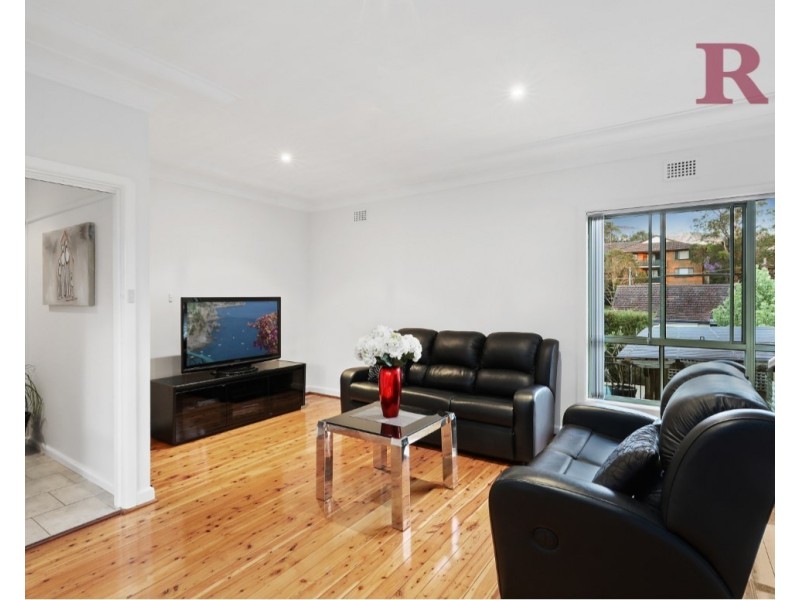 8 Nioka Place, Caringbah NSW 2229