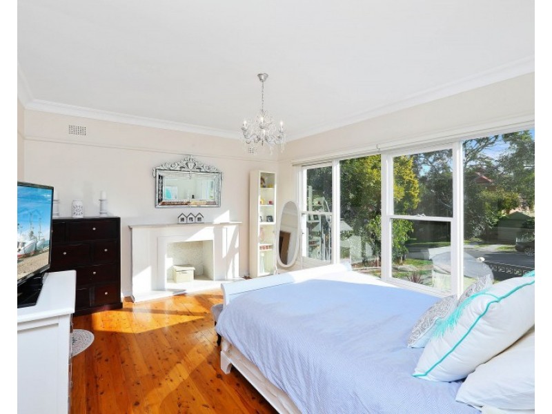 12 Mooki Street, Miranda NSW 2228