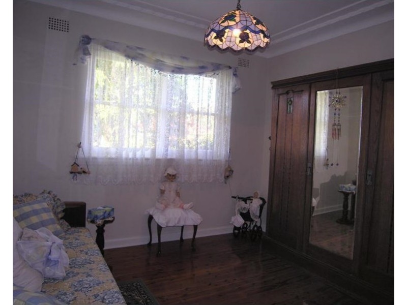 43 Carrington Avenue, Caringbah NSW 2229