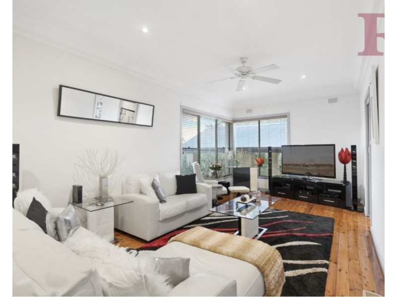 29 Kirrawee Avenue, Kirrawee NSW 2232