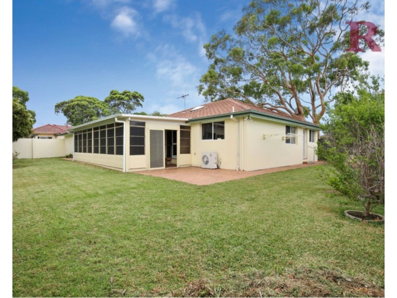 18B Dudley Avenue, Caringbah South NSW 2229