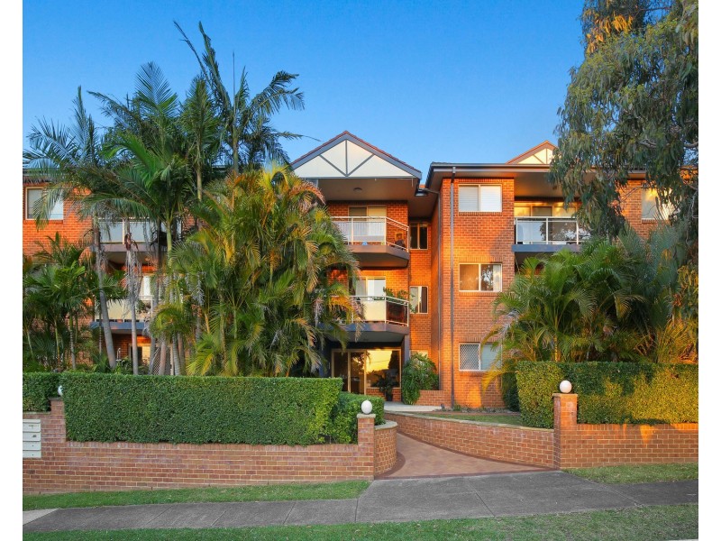 4/4 Vista Street, Caringbah NSW 2229