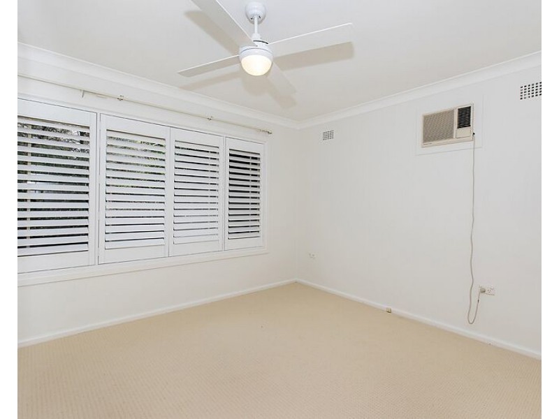 85 Thurlgona Avenue, Engadine NSW 2233