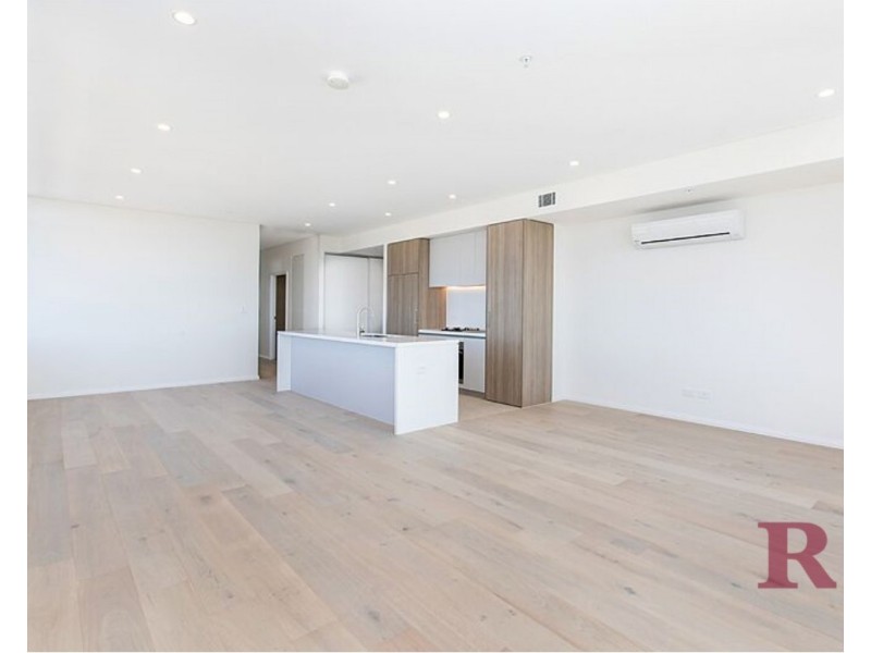8.08/10 Village Place, Kirrawee NSW 2232