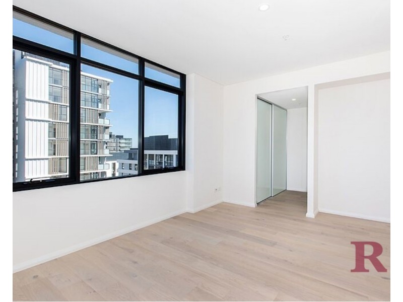 8.08/10 Village Place, Kirrawee NSW 2232