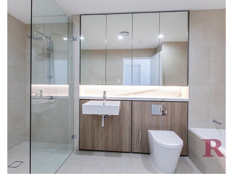 8.08/10 Village Place, Kirrawee NSW 2232