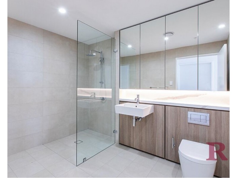 8.08/10 Village Place, Kirrawee NSW 2232