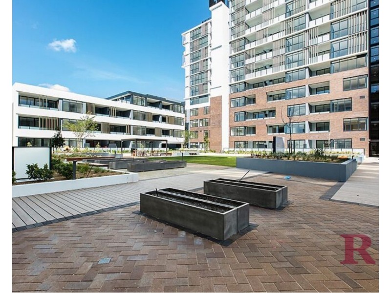 8.08/10 Village Place, Kirrawee NSW 2232