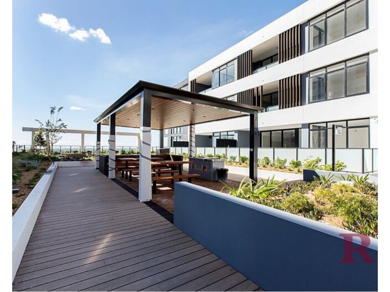 8.08/10 Village Place, Kirrawee NSW 2232