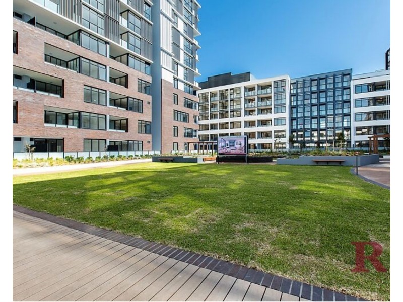 8.08/10 Village Place, Kirrawee NSW 2232