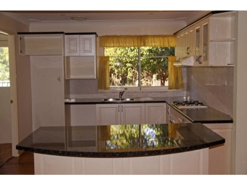 15 Gathrey Crescent, Kings Langley NSW 2147