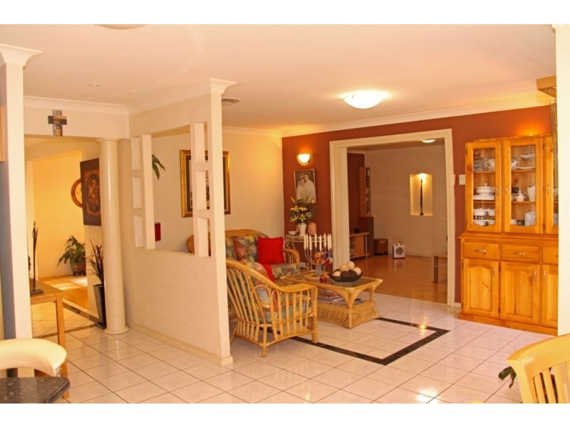 28 Oakleaf Avenue, Glenwood NSW 2768