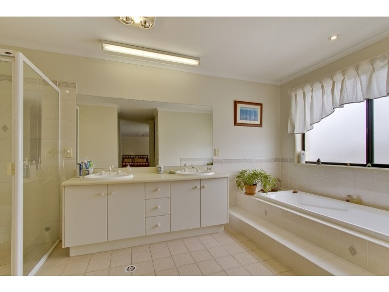 18 Active Place, Beaumont Hills NSW 2155