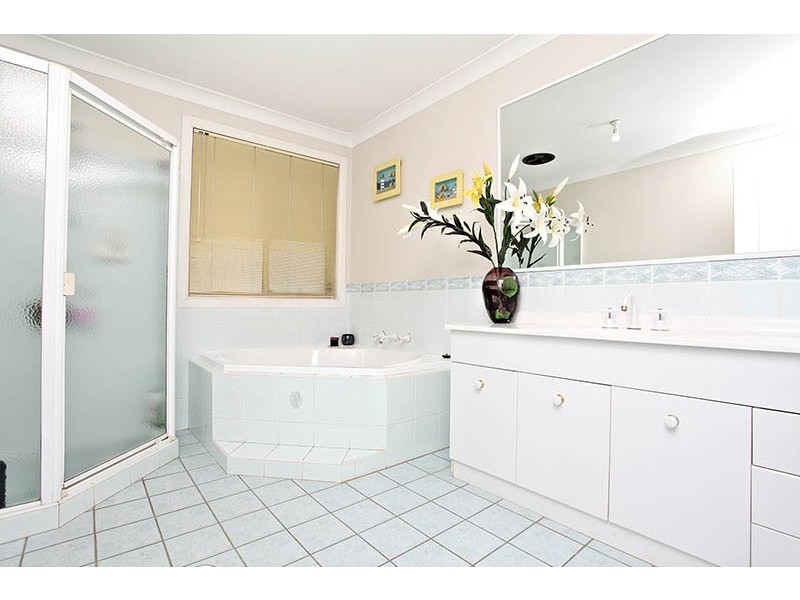 10 Gooseberry Place, Glenwood NSW 2768