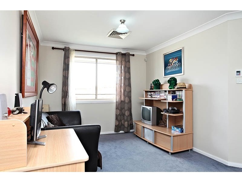 10 Gooseberry Place, Glenwood NSW 2768