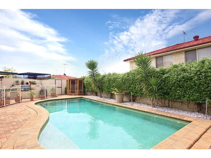 10 Gooseberry Place, Glenwood NSW 2768