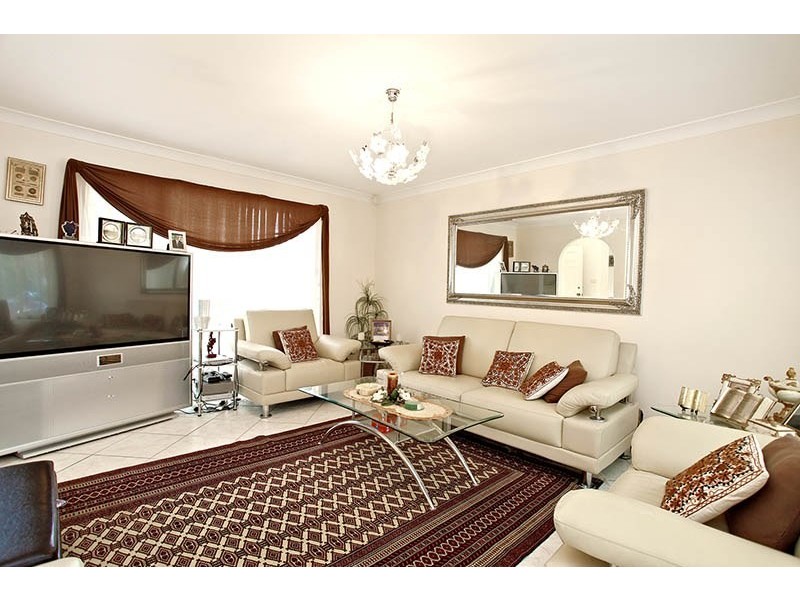 8 Mandarin Way, Glenwood NSW 2768