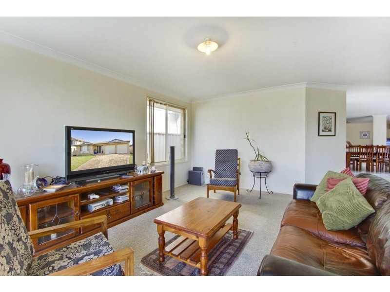 13 Persimmon Way, Glenwood NSW 2768