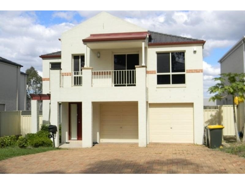 9 Laurina Way, Glenwood NSW 2768