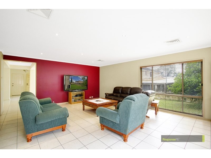 7 Peak Street, Glenwood NSW 2768