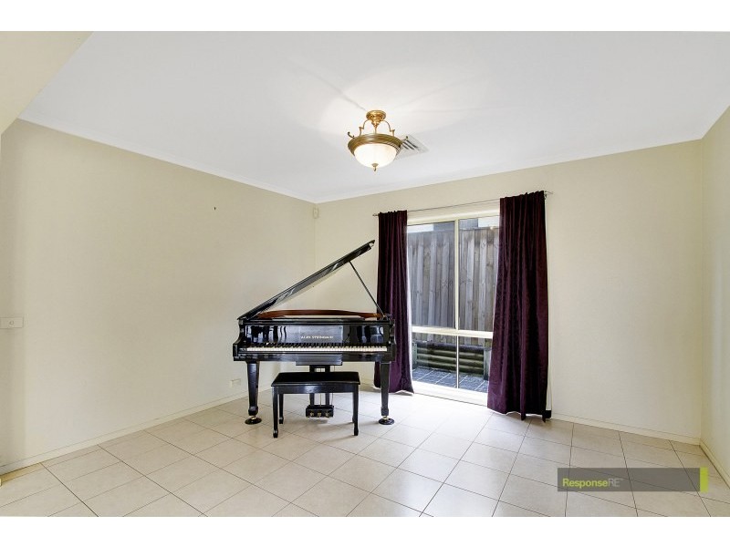 7 Peak Street, Glenwood NSW 2768