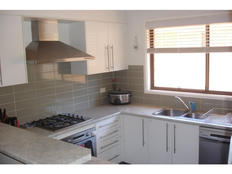 17 Goddard Crescent, Quakers Hill NSW 2763