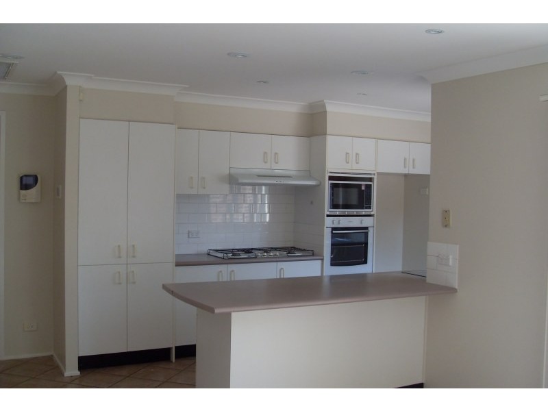 31 Walker Street, Quakers Hill NSW 2763