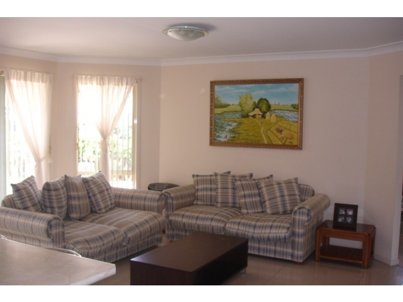 28 Sorrento Drive, Glenwood NSW 2768