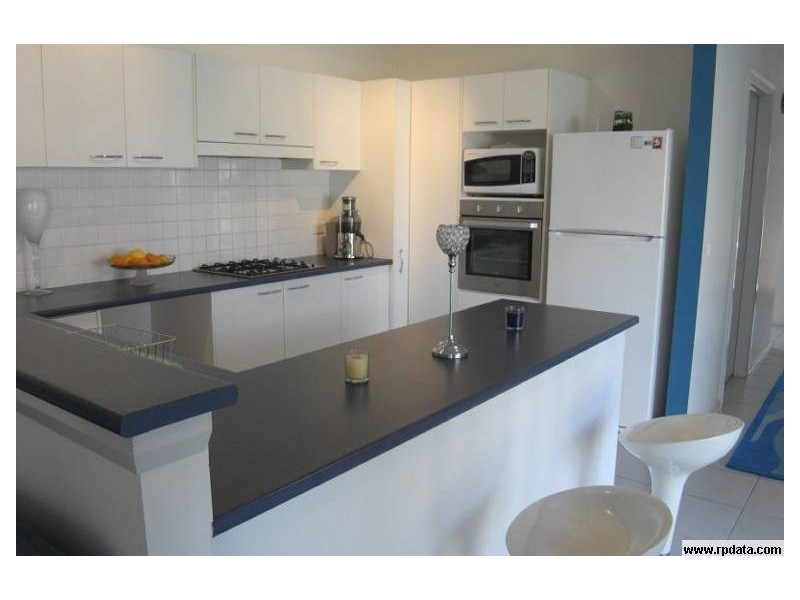 4 Castleford Terrace, Stanhope Gardens NSW 2768